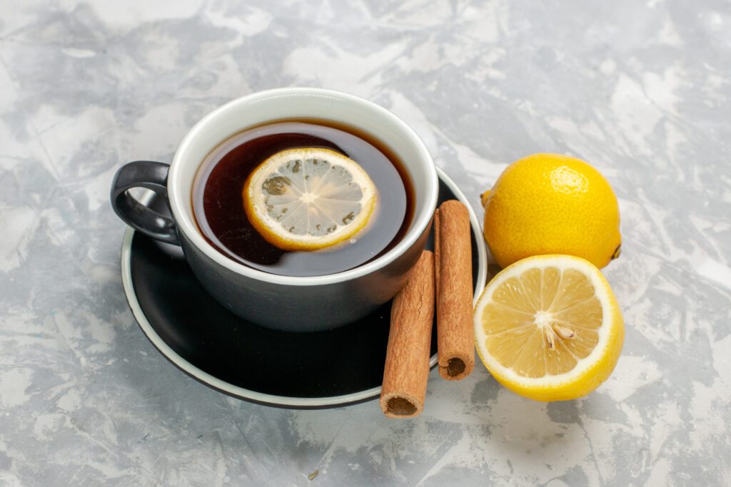 benefits of cinnamon and lemon water